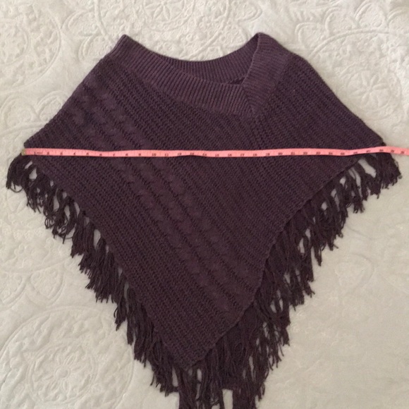 Purple Calvin Klein Poncho shawl - Picture 4 of 5